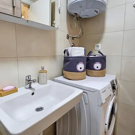 Blanc 1664 * بودغوريتْسا